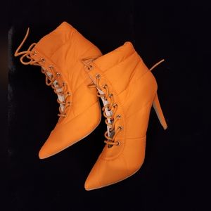 Cape Robbin Orange Pump Booties - NWOT
